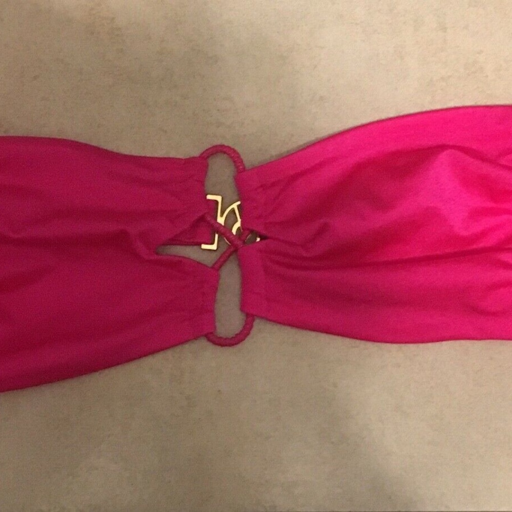 Victoria secret swim suit top. Size M
